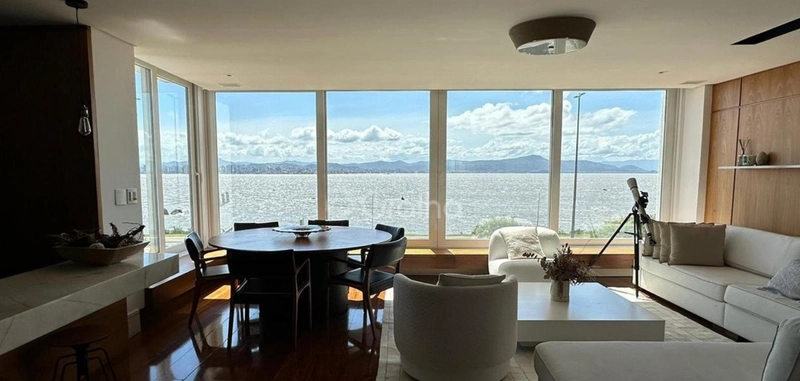 Apartamento de 205m² com 3 suítes na Beiramar norte: 1ª foto da galeria de imagens do imóvel