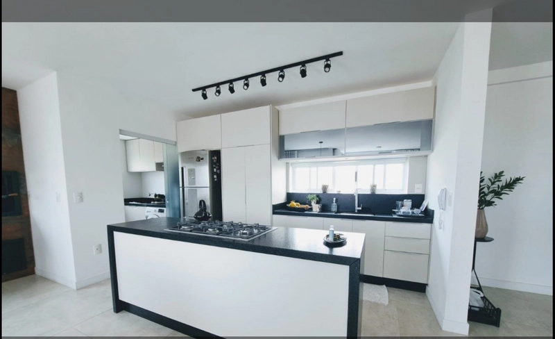 Cobertura duplex com 3 suítes na Agronômica: 8ª foto da galeria de imagens do imóvel