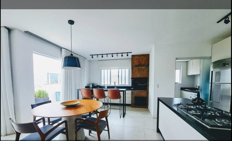 Cobertura duplex com 3 suítes na Agronômica: 5ª foto da galeria de imagens do imóvel