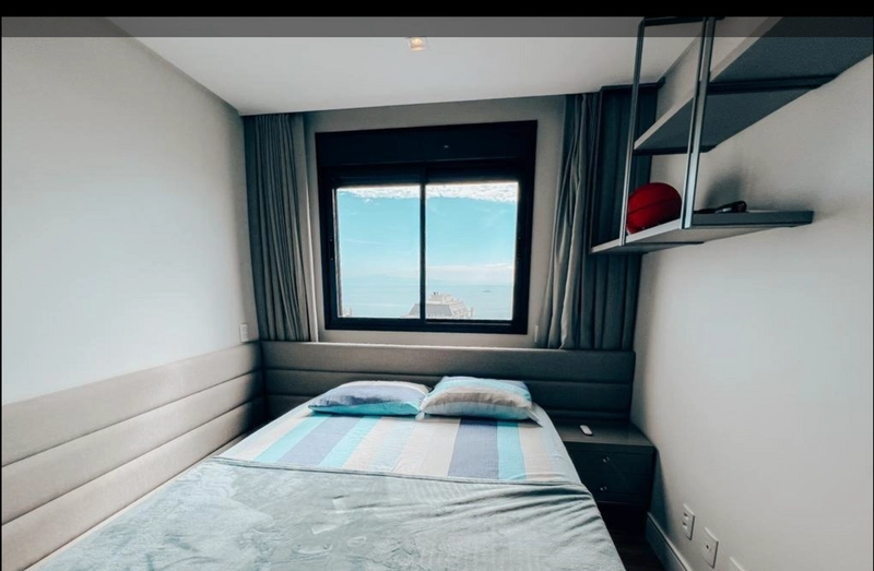 Apartamento com 3 suítes no bairro Agronômica: 8ª foto da galeria de imagens do imóvel