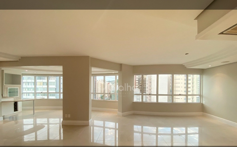 Apartamento de 171 m² com 3 quartos sendo 3 suítes no Centro: 3ª foto da galeria de imagens do imóvel