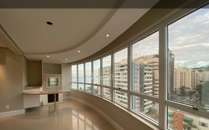 Apartamento de 171 m² com 3 quartos sendo 3 suítes no Centro: 1ª foto da galeria de imagens do imóvel