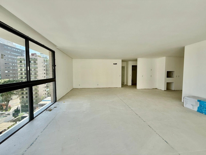 Apartamento de 153m² com 3 suítes no Centro: 2ª foto da galeria de imagens do imóvel