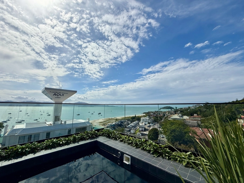 ESTUDIO GARDEN EM CANAJURE COM VISTA PARA O MAR E SPA NA SACADA: 5ª foto da galeria de imagens do imóvel