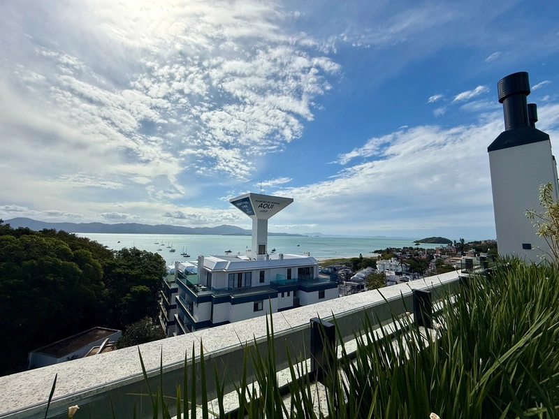 ESTUDIO GARDEN EM CANAJURE COM VISTA PARA O MAR E SPA NA SACADA: 4ª foto da galeria de imagens do imóvel