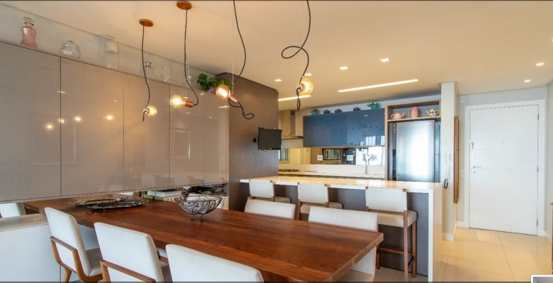 APARTAMENTO 3 DORMITORIOS COM 3 VAGAS E VISTA MAR NO CENTRO: 9ª foto da galeria de imagens do imóvel