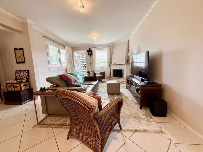 Casa de 295m² com 3 suítes em Cacupé em condomínio fechado: 5ª foto da galeria de imagens do imóvel