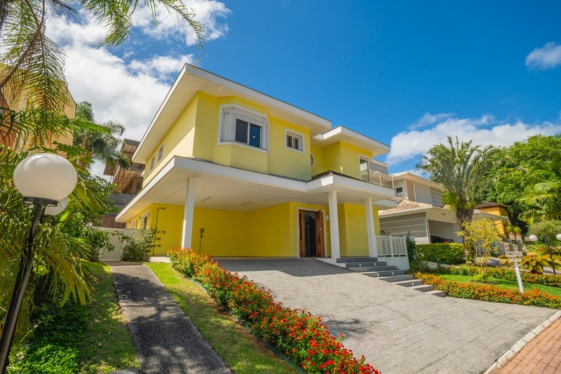 Casa de 291m² com 4 suítes Condomínio Mata Atlantica