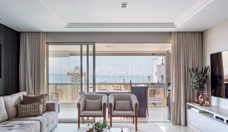 Apartamento com 4 suites proximo ao Colegio Catarinense: 2ª foto da galeria de imagens do imóvel