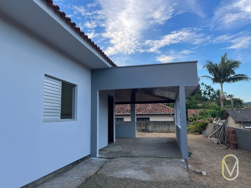 Casa de 3 dormitórios para aluguel em Armazém-SC: 3ª foto da galeria de imagens do imóvel