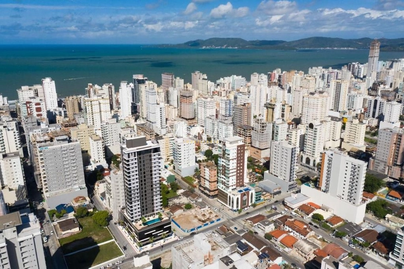 APARTAMENTO ALTO PADRÃO À VENDA EM ITAPEMA/SC: 6ª foto da galeria de imagens do imóvel