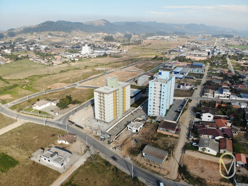 APARTAMENTO À VENDA EM BRAÇO DO NORTE/SC: 2ª foto da galeria de imagens do imóvel