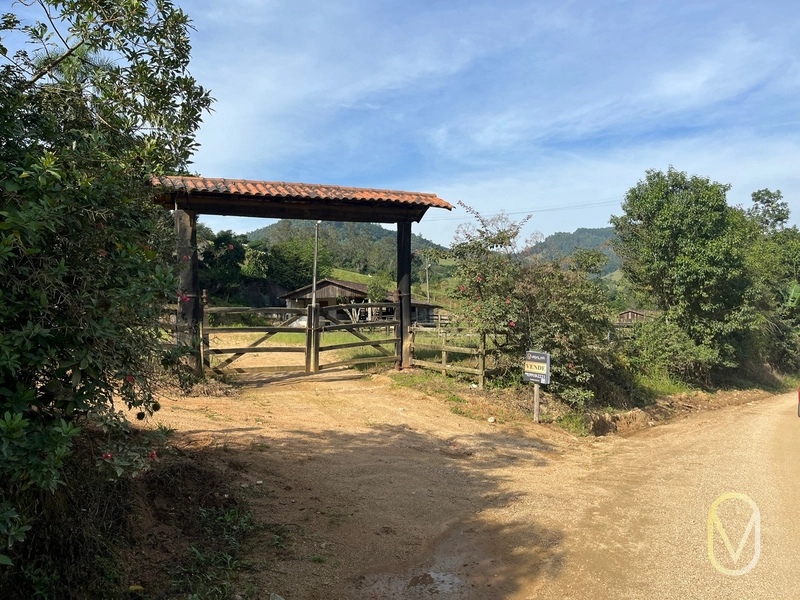 Terreno á Venda em Armazém-SC: 4ª foto da galeria de imagens do imóvel