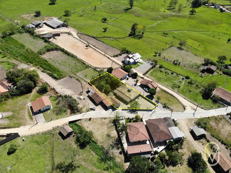 Casa/Chácara á Venda em Gravatal-SC: 1ª foto da galeria de imagens do imóvel