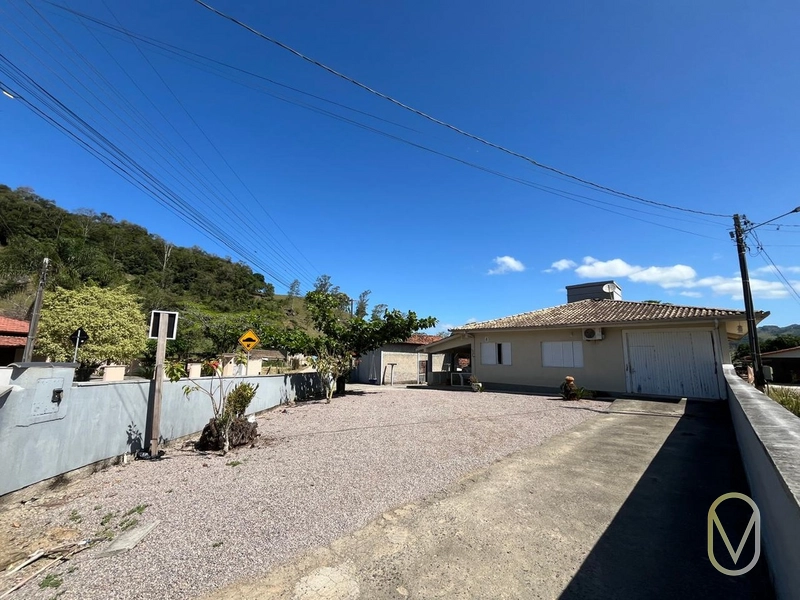 Casa/Chácara á Venda em Gravatal-SC: 4ª foto da galeria de imagens do imóvel