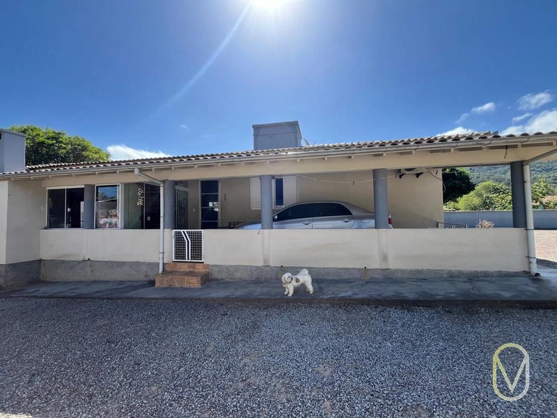 Casa/Chácara á Venda em Gravatal-SC: 5ª foto da galeria de imagens do imóvel
