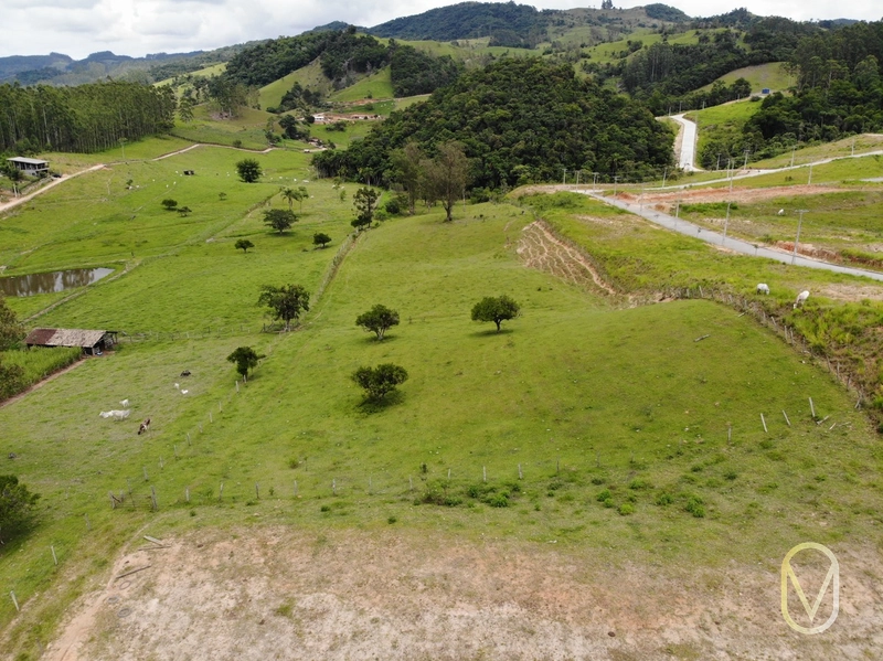 Terreno de 3,0 hectares á vendo em Armazém-SC: 3ª foto da galeria de imagens do imóvel