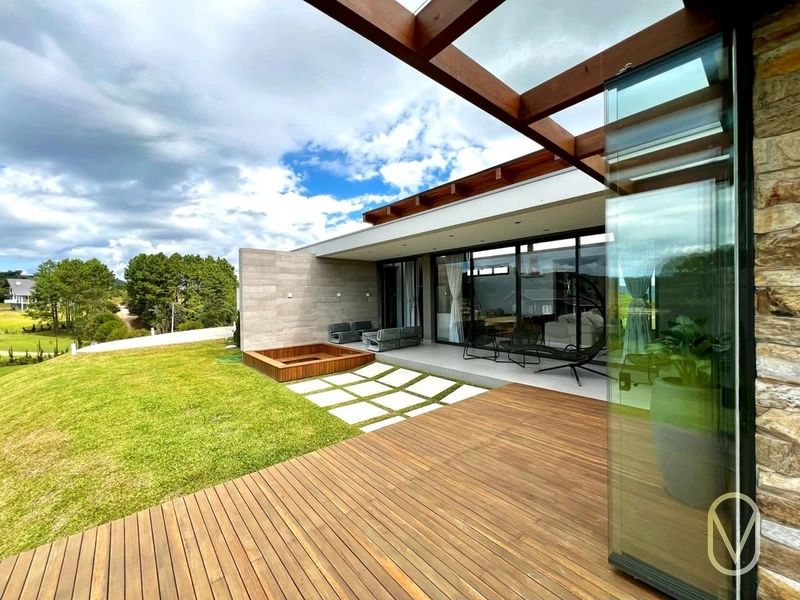 Casa de Alto Padrão á Venda Rancho Queimado-SC: 21ª foto da galeria de imagens do imóvel