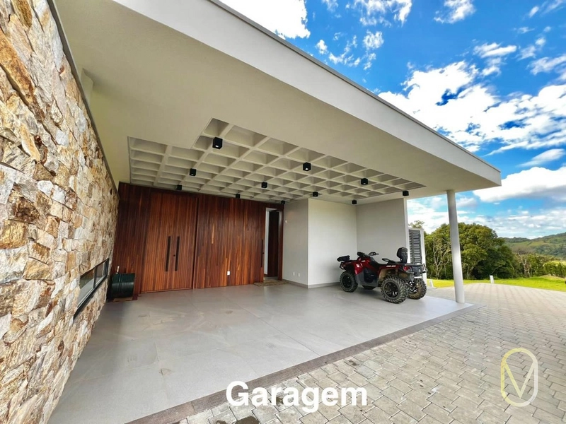 Casa de Alto Padrão á Venda Rancho Queimado-SC: 3ª foto da galeria de imagens do imóvel