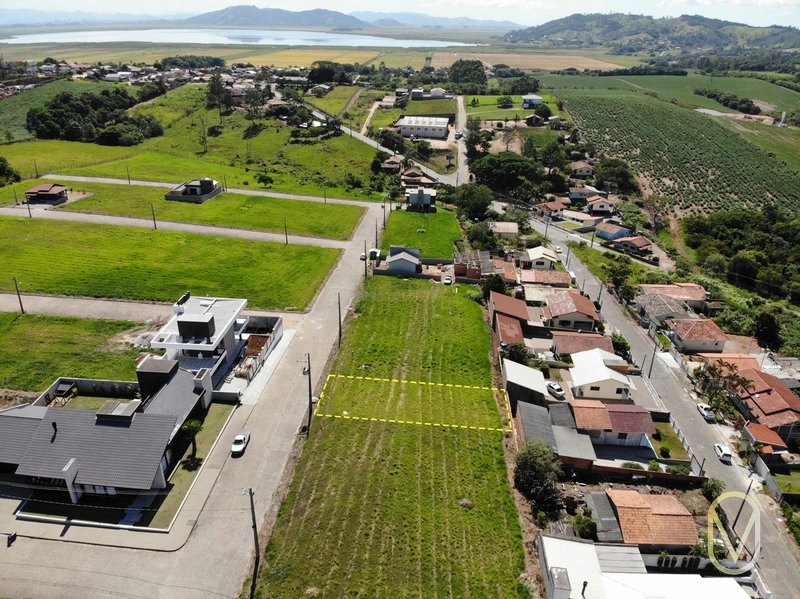 Lote á Venda em Jaguaruna-SC: 2ª foto da galeria de imagens do imóvel