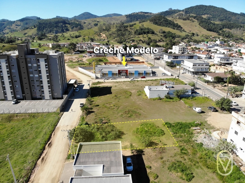 Lote á Venda no Centro de Armazém-SC: 3ª foto da galeria de imagens do imóvel