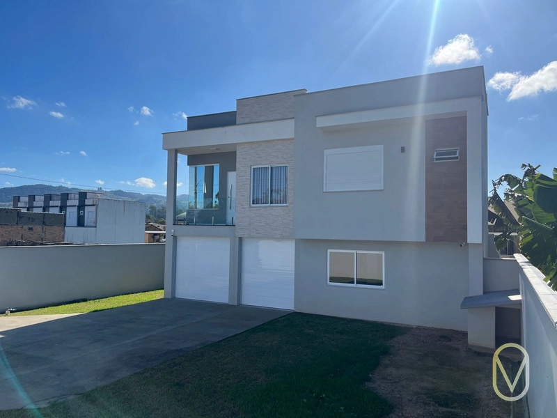 Casa á Venda em Armazém-SC: 3ª foto da galeria de imagens do imóvel