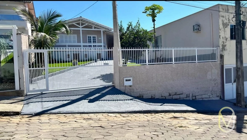 Casa á Venda em São Basílio em Braço do Norte-SC: 1ª foto da galeria de imagens do imóvel