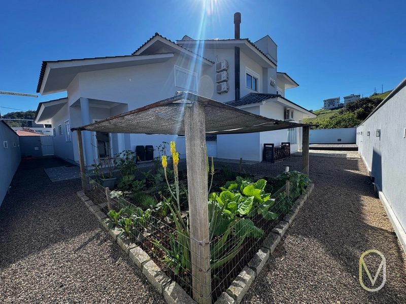 Casa á Venda no Centro de Rio Fortuna-SC: 27ª foto da galeria de imagens do imóvel
