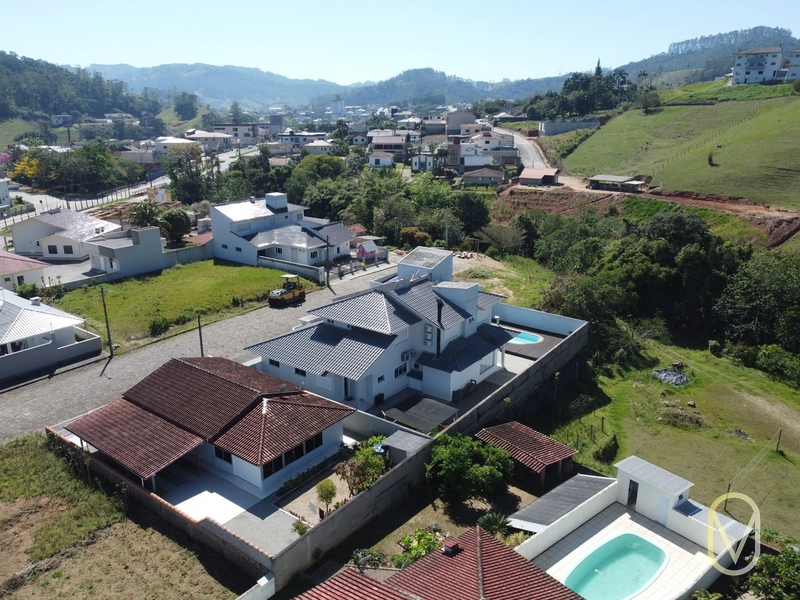 Casa á Venda no Centro de Rio Fortuna-SC: 4ª foto da galeria de imagens do imóvel