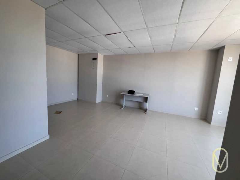 Sala Comercia á Venda em frente ao Farol Shopping em Tubarão-SC: 5ª foto da galeria de imagens do imóvel