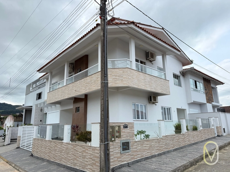 Apartamento com 3 Dormitórios á Venda no Centro de Armazém-SC: 2ª foto da galeria de imagens do imóvel