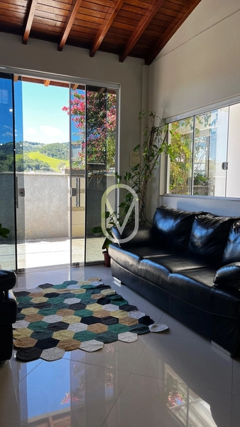 Sala Comercial/Casa á Venda no Centro de Armazém-SC: 8ª foto da galeria de imagens do imóvel