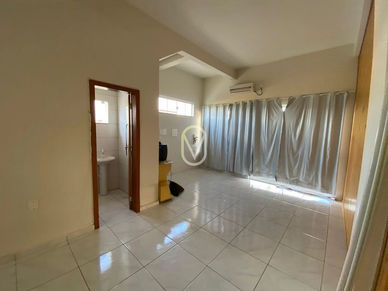 Sala Comercial/Casa á Venda no Centro de Armazém-SC: 7ª foto da galeria de imagens do imóvel