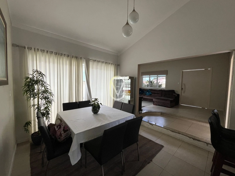 Casa á Venda no Centro de Capivari de Baixo-SC: 5ª foto da galeria de imagens do imóvel