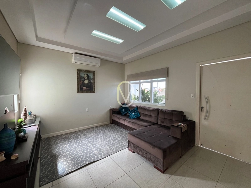 Casa á Venda no Centro de Capivari de Baixo-SC: 3ª foto da galeria de imagens do imóvel