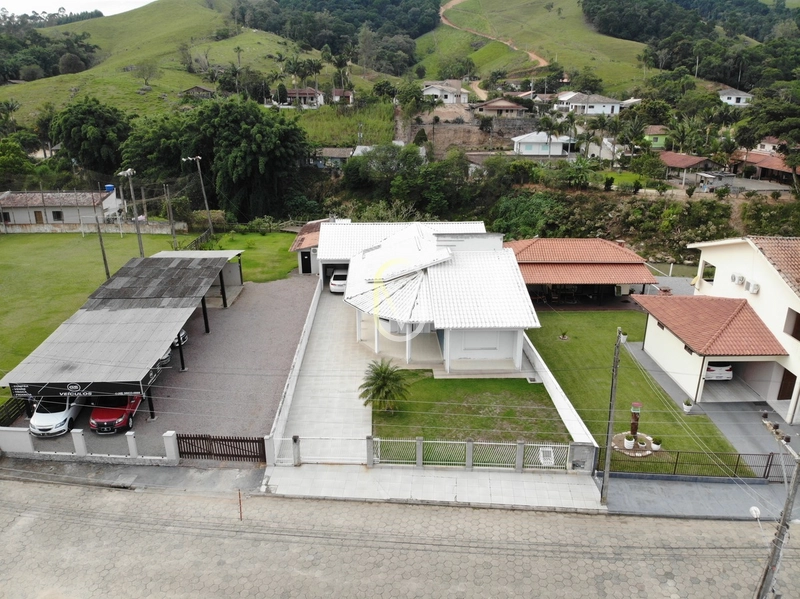Casa á Venda no Centro de Armazém-SC: 1ª foto da galeria de imagens do imóvel