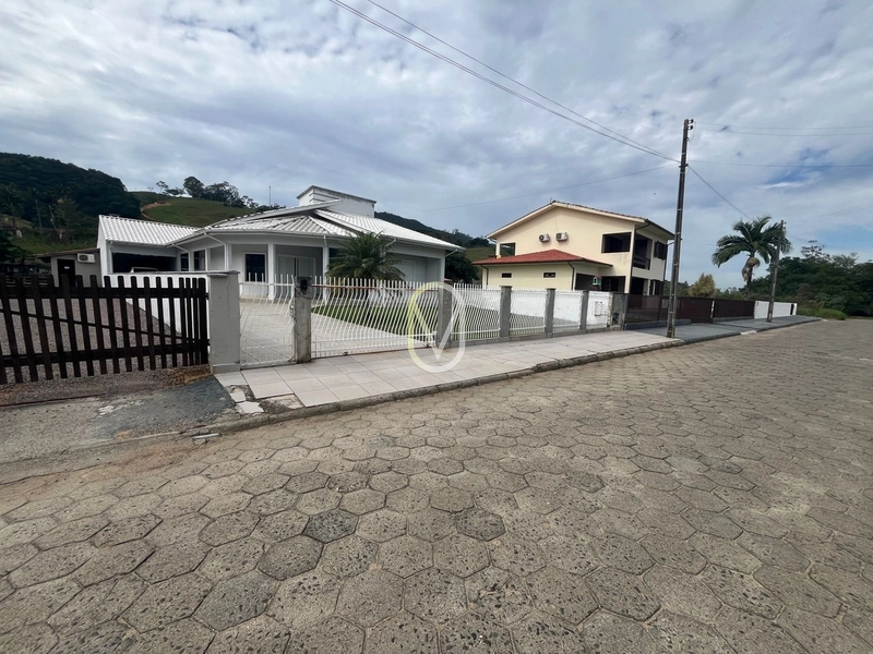 Casa á Venda no Centro de Armazém-SC: 8ª foto da galeria de imagens do imóvel