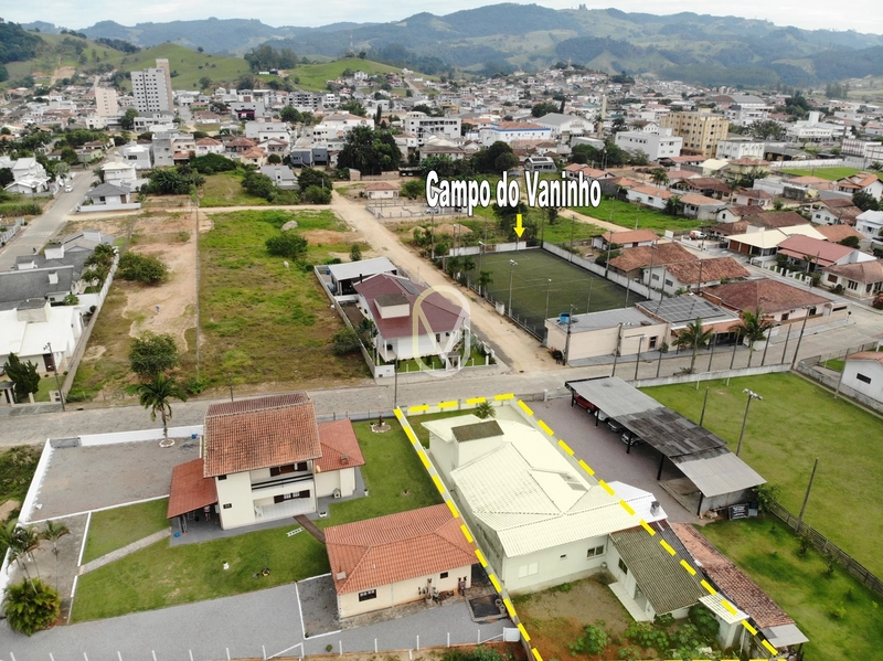 Casa á Venda no Centro de Armazém-SC: 3ª foto da galeria de imagens do imóvel