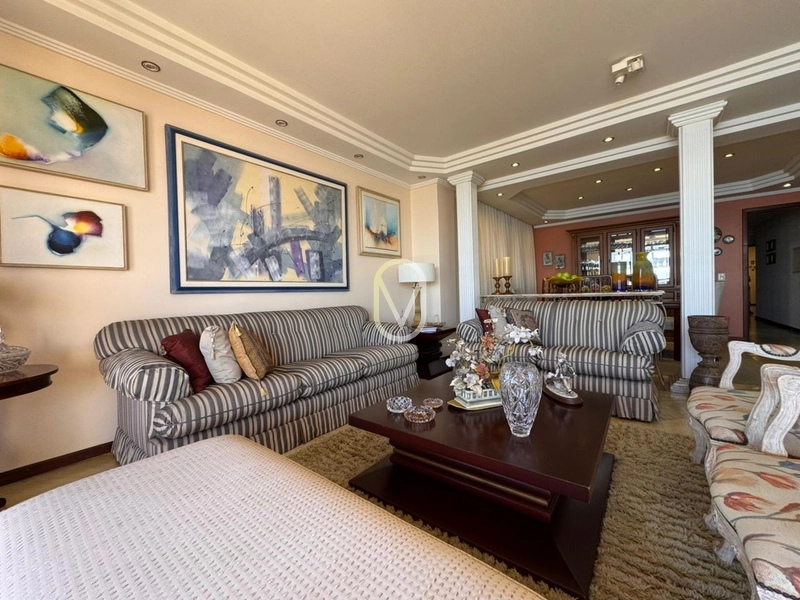 Apartamento á Venda na Avenida Beira Mar Norte em Florianópolis-SC: 10ª foto da galeria de imagens do imóvel