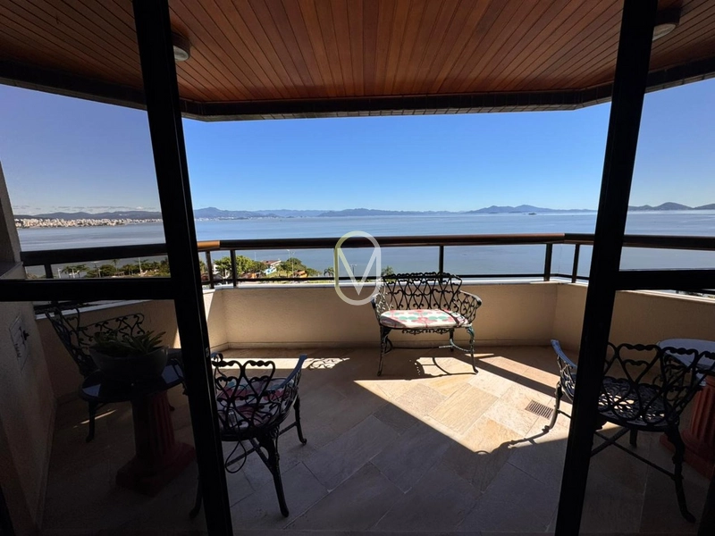 Apartamento á Venda na Avenida Beira Mar Norte em Florianópolis-SC: 14ª foto da galeria de imagens do imóvel