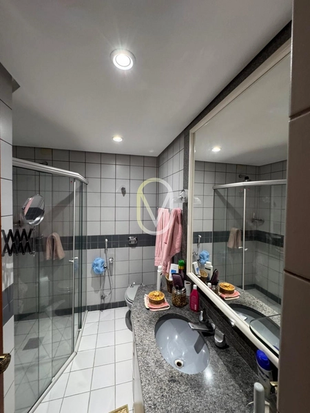 Apartamento á Venda na Avenida Beira Mar Norte em Florianópolis-SC: 28ª foto da galeria de imagens do imóvel