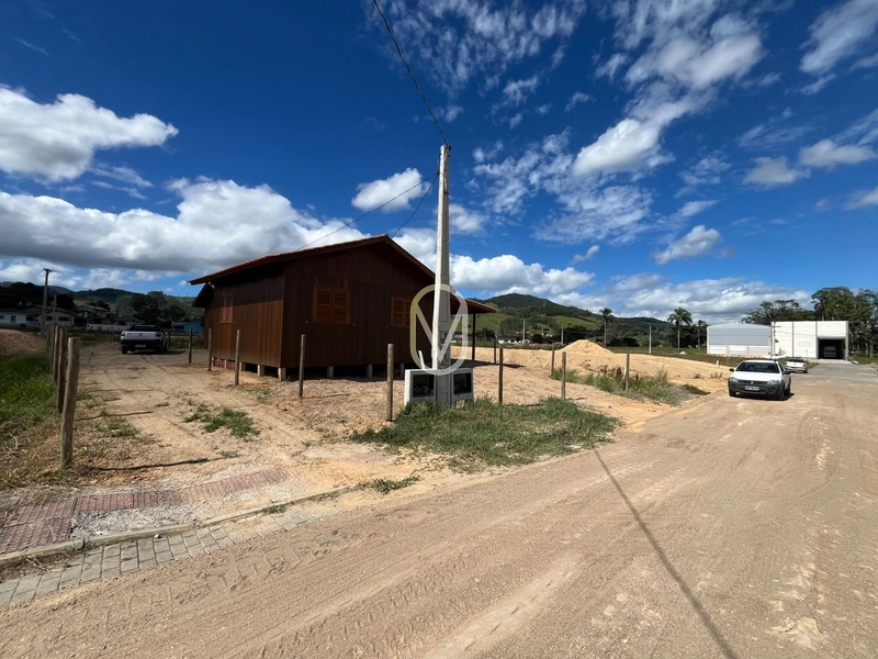 Casa para Locação no bairro São Francisco em Armazém-SC: 2ª foto da galeria de imagens do imóvel