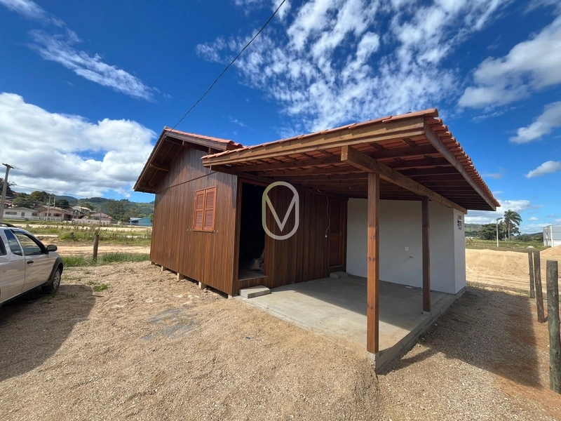 Casa para locação no Bairro São Francisco Armazém-SC.