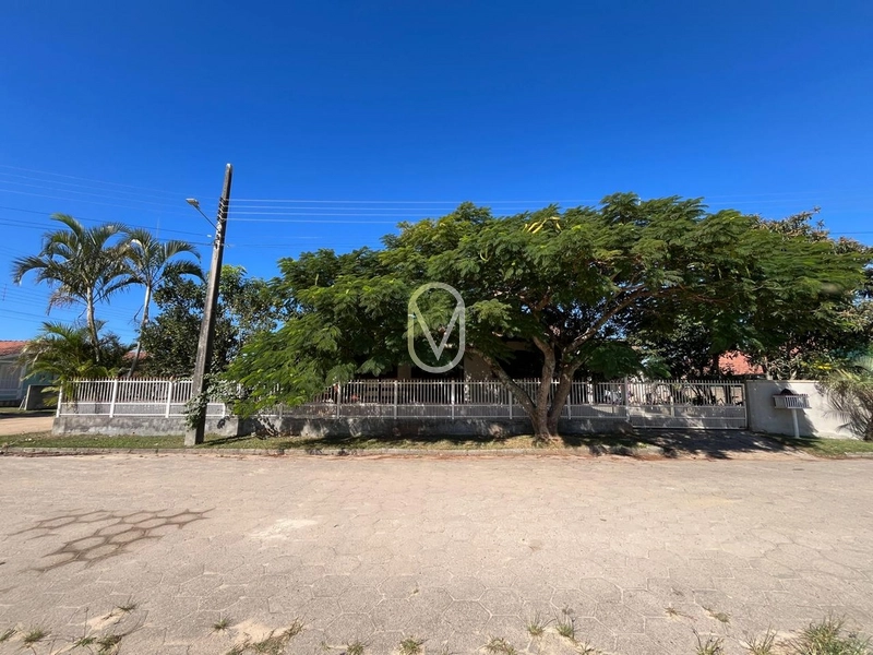 Casa de 3 Dormitórios á Venda em Jaguaruna-SC: 8ª foto da galeria de imagens do imóvel