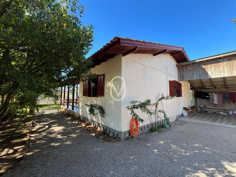 Casa de 3 Dormitórios á Venda em Jaguaruna-SC: 10ª foto da galeria de imagens do imóvel