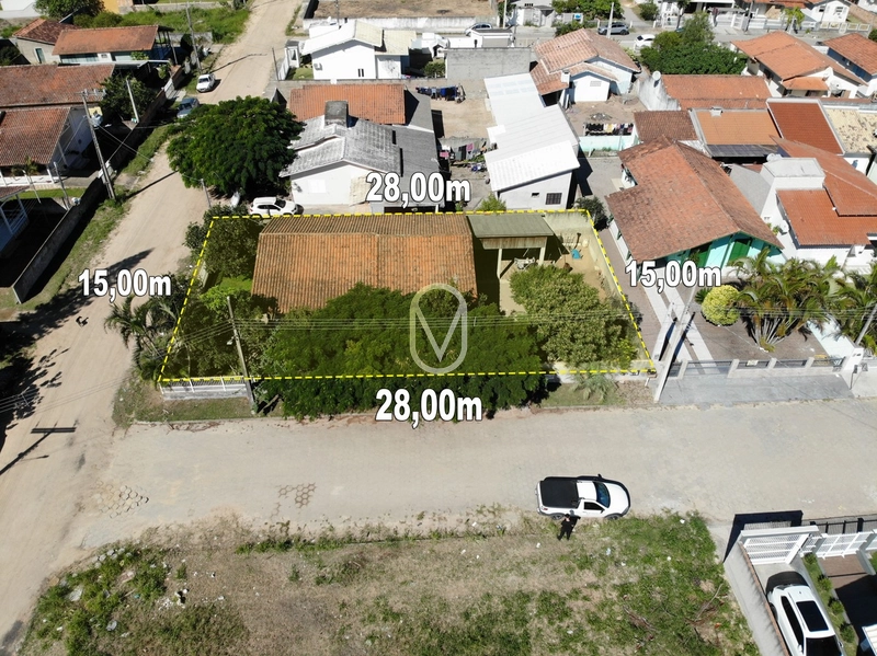 Casa de 3 Dormitórios á Venda em Jaguaruna-SC: 2ª foto da galeria de imagens do imóvel