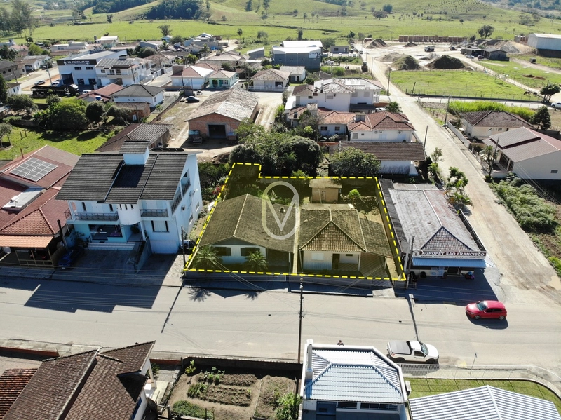 Casas á Venda no Centro de Armazém-SC: 1ª foto da galeria de imagens do imóvel
