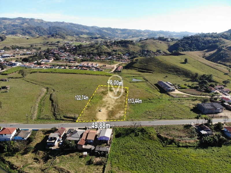 Terreno à Venda Beira da Rodovia Bairro São Francisco Armazém-SC: 1ª foto da galeria de imagens do imóvel