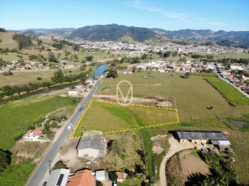 Terreno à Venda Beira da Rodovia Bairro São Francisco Armazém-SC: 3ª foto da galeria de imagens do imóvel