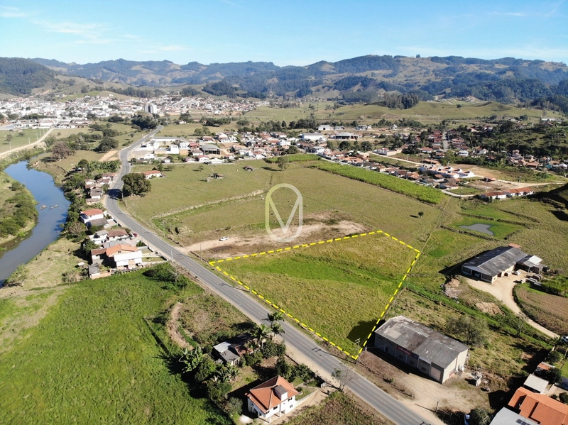 Terreno à Venda Beira da Rodovia Bairro São Francisco Armazém-SC: 2ª foto da galeria de imagens do imóvel